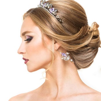 pretty-girl-with-hair-adornments-jewelry-for-women-haj