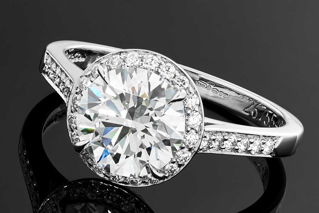 women-ring-with-diamonds-on-a-black-background-nerw